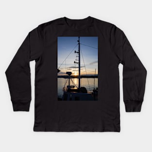 mast in the sunlight Kids Long Sleeve T-Shirt